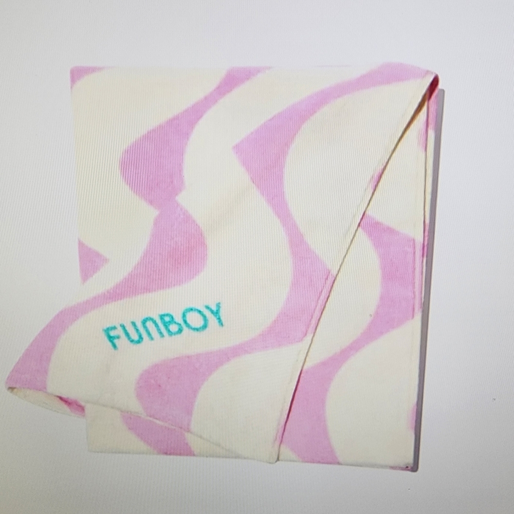 FUNBOY Leisure Club Beach Towel